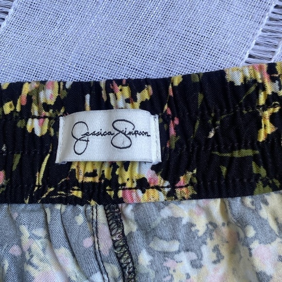 Jessica Simpson Womens Printed Pull-on Pant,Boquet Splash. - Picture 5 of 12